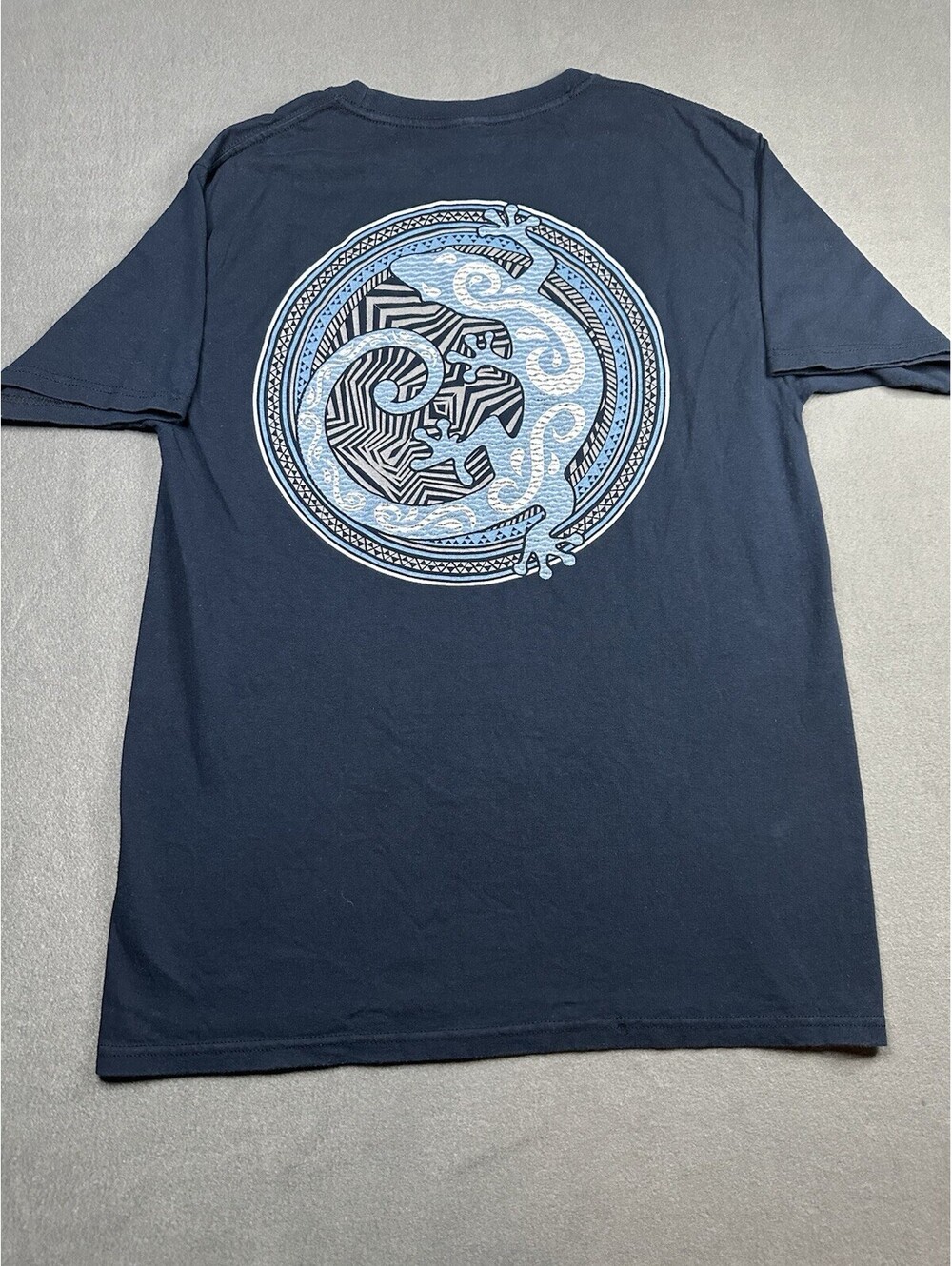 Distressed Aruba Tribal Lizard Print, Blue Size M